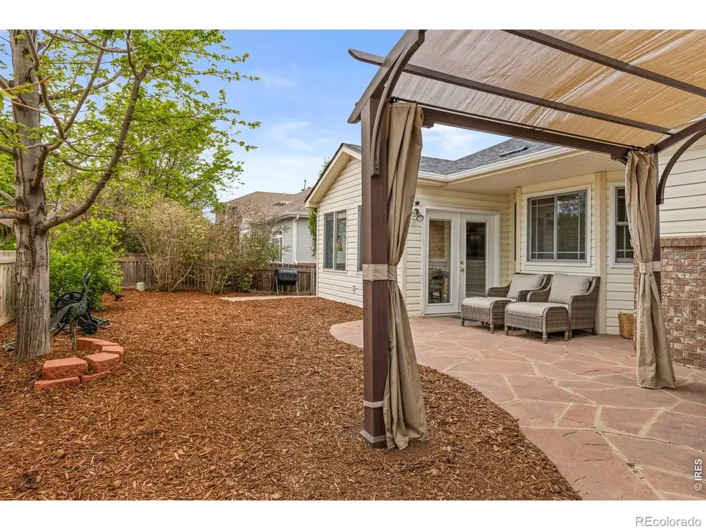 2517 Falcon Drive Longmont CO 80503