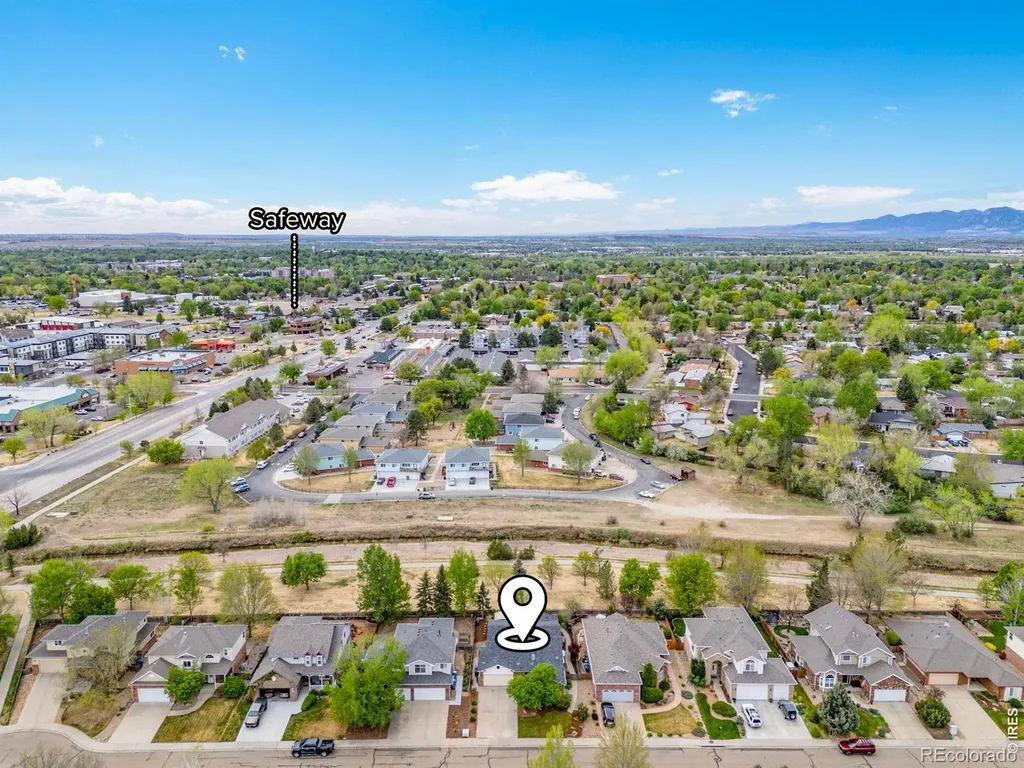 2517 Falcon Drive Longmont CO 80503