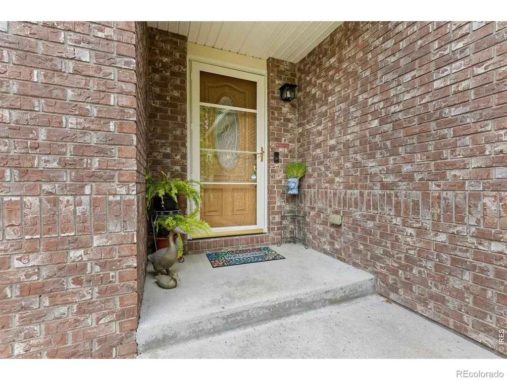 2517 Falcon Drive Longmont CO 80503