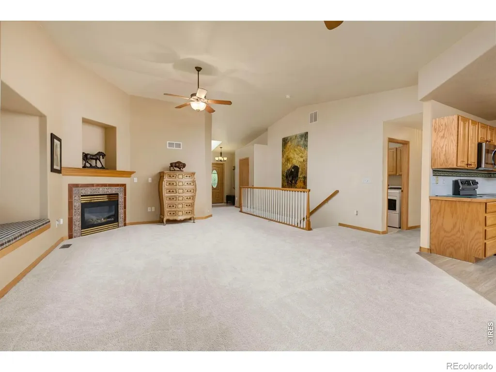 2517 Falcon Drive Longmont CO 80503