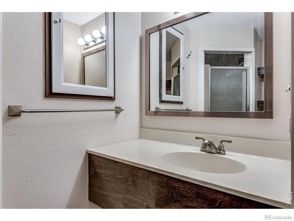 2501 Lanyon Drive Longmont CO 80503