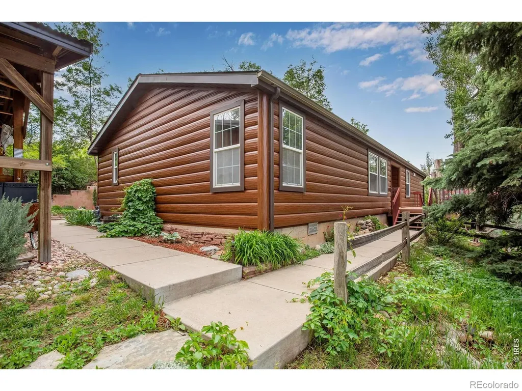 3704 Buckskin Trail Laporte CO 80535