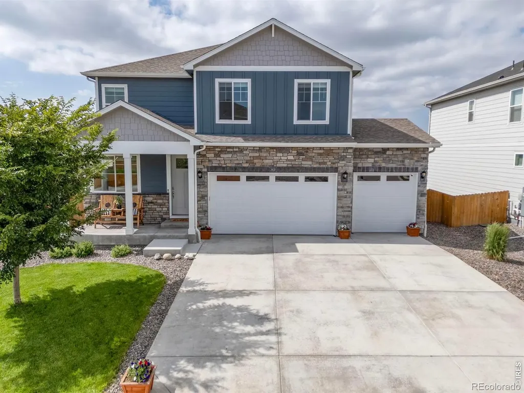 2410 Pineywoods Street Mead CO 80542