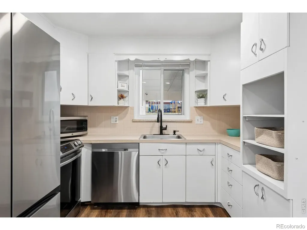 3148 E Maplewood Avenue E Centennial CO 80121