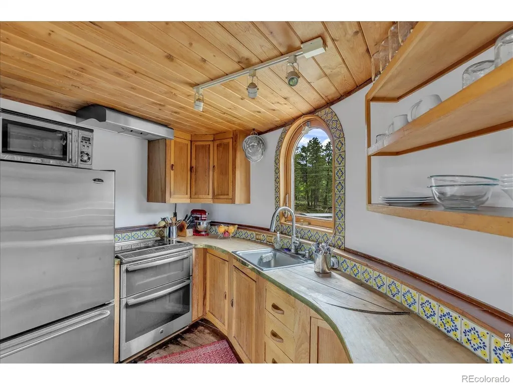 404 Porter Ranch Road Nederland CO 80466