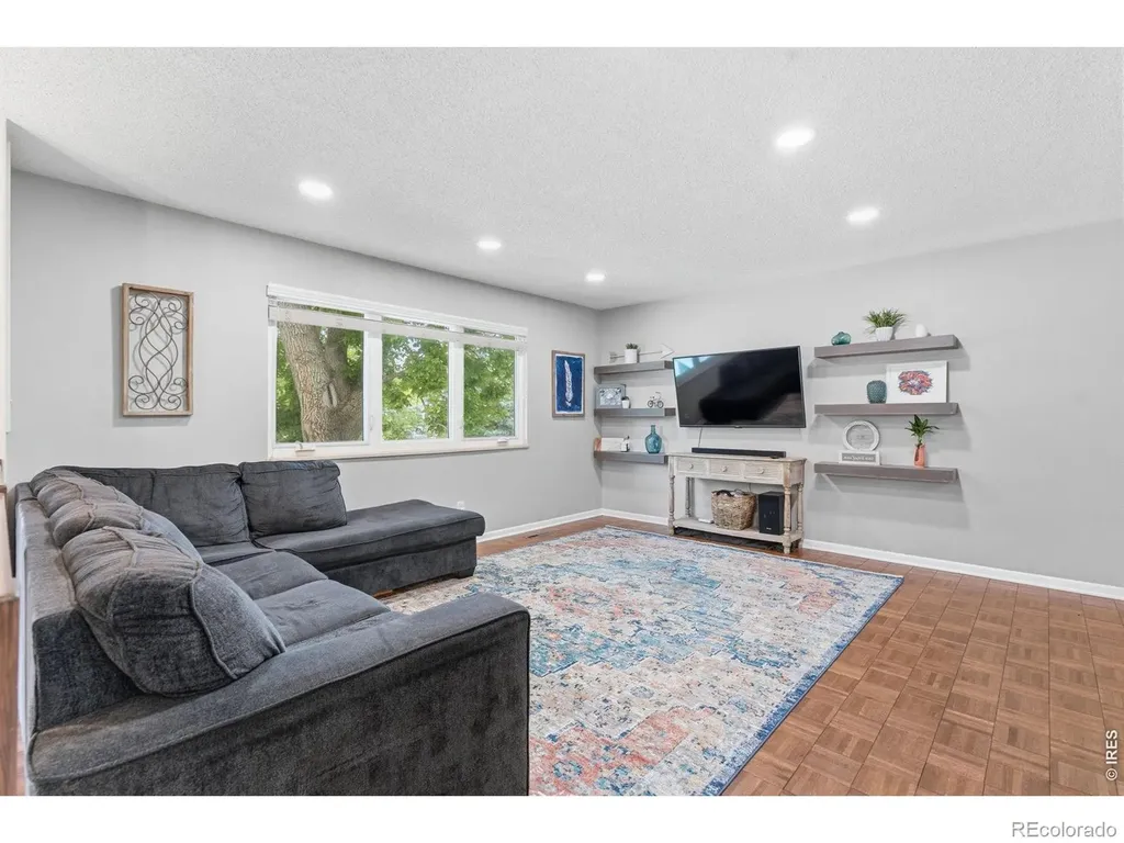 2930 Alamosa Court Loveland CO 80538