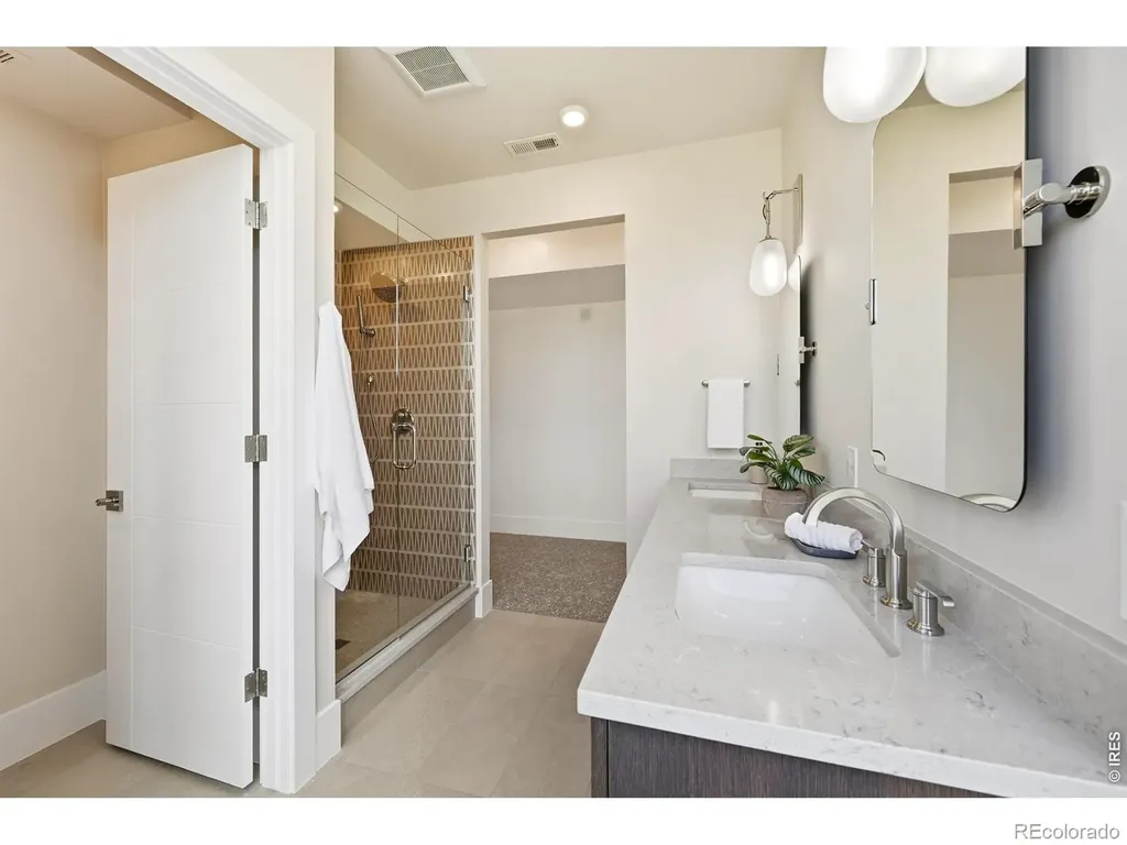 1629 17th Boulder CO 80302
