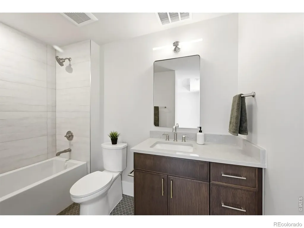 1629 17th Boulder CO 80302