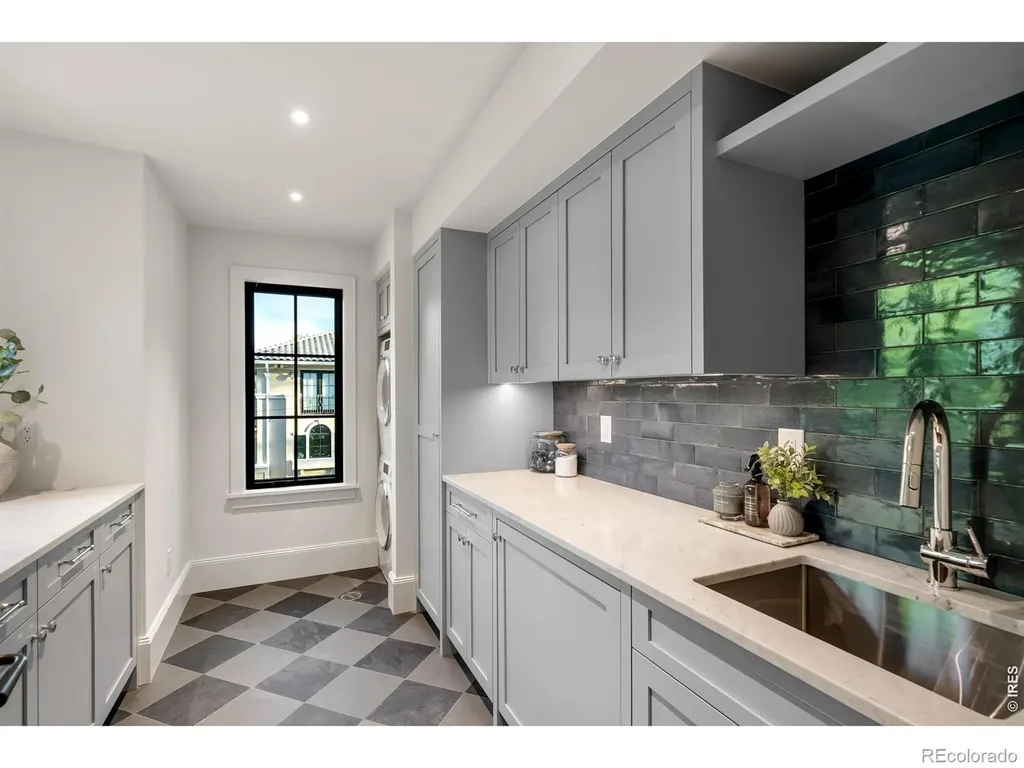 888 S Franklin Street Denver CO 80209