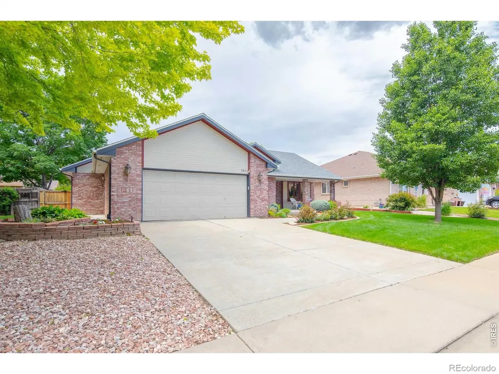 1611 Sunset Street Longmont CO 80501