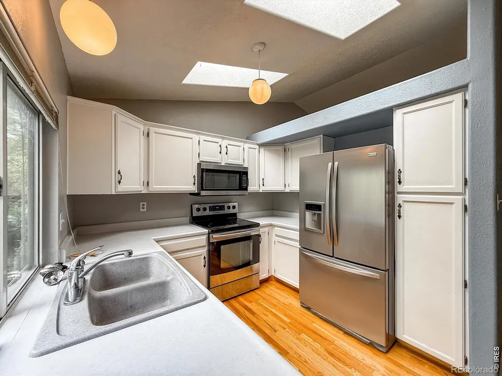 2155 Stuart Street Longmont CO 80501