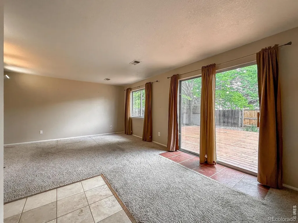 2155 Stuart Street Longmont CO 80501