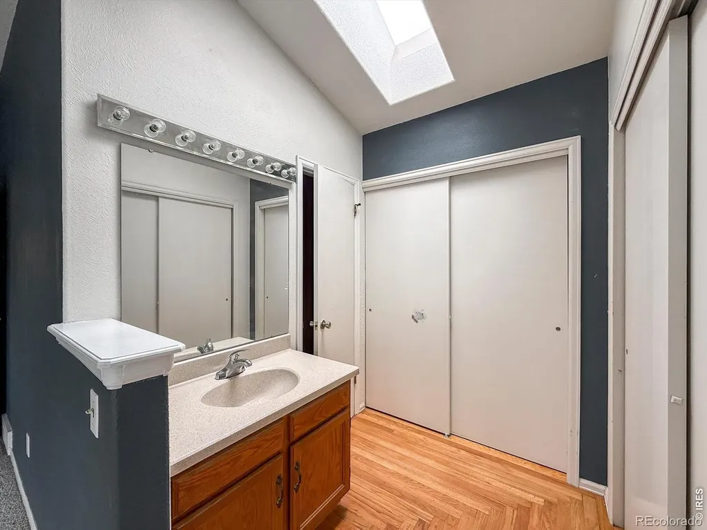 2155 Stuart Street Longmont CO 80501