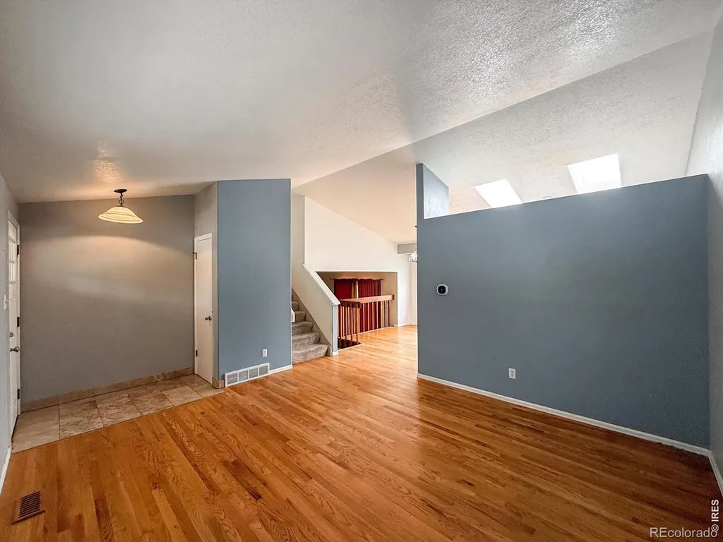 2155 Stuart Street Longmont CO 80501