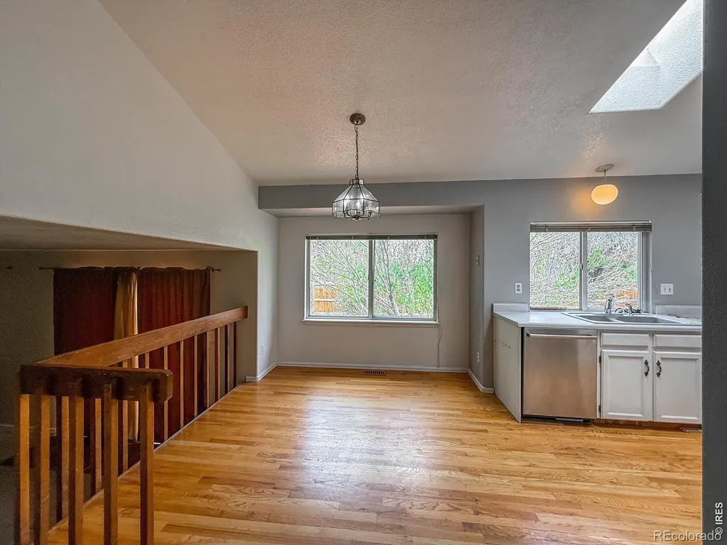 2155 Stuart Street Longmont CO 80501