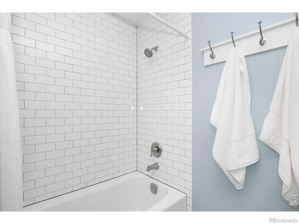 2979 Eagle Way Boulder CO 80301