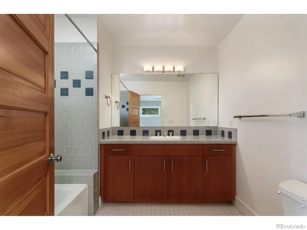 722 Tenacity Drive Longmont CO 80504