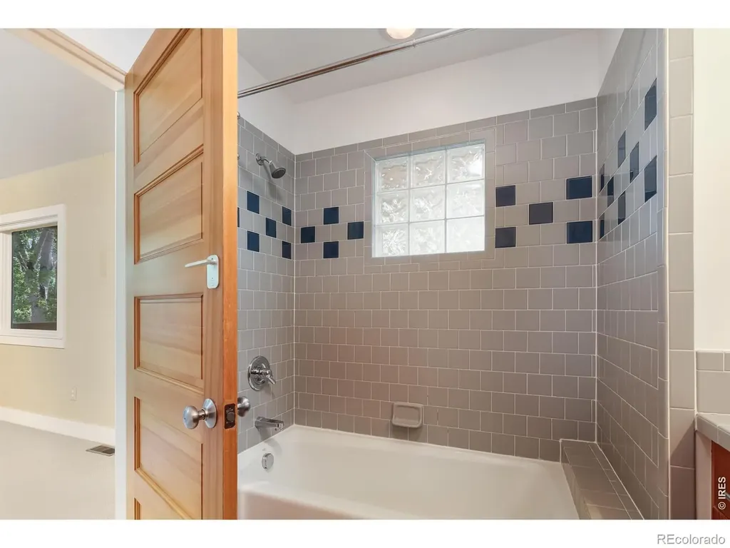 722 Tenacity Drive Longmont CO 80504