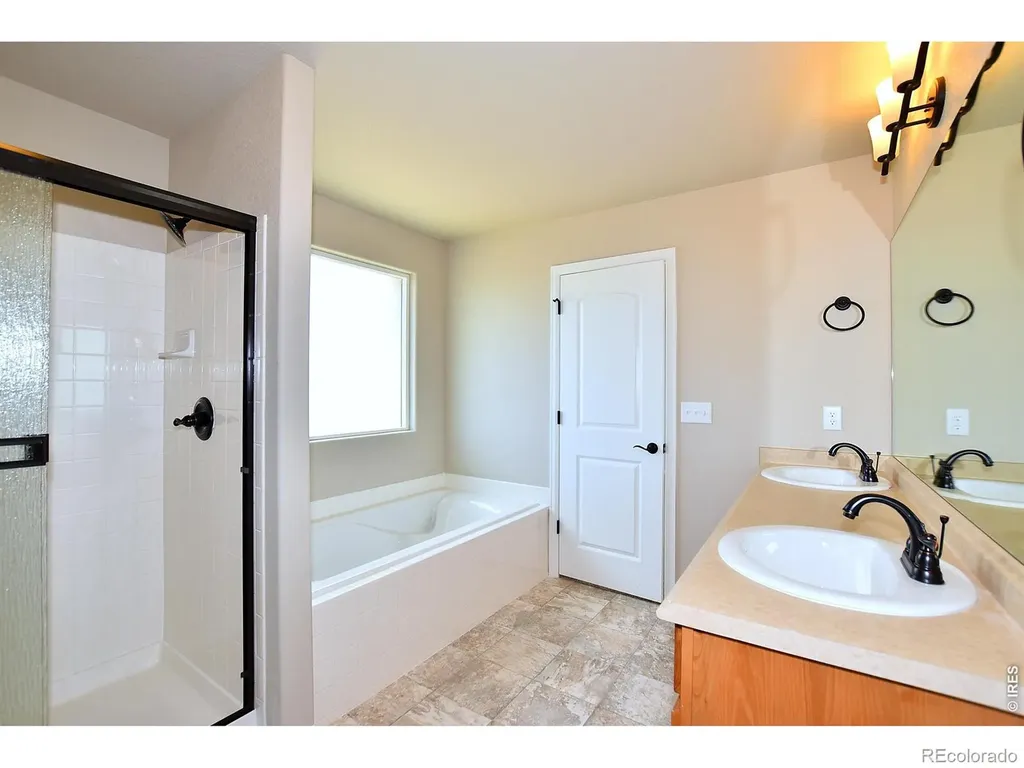 2416 Amberlyn Lane Johnstown CO 80534
