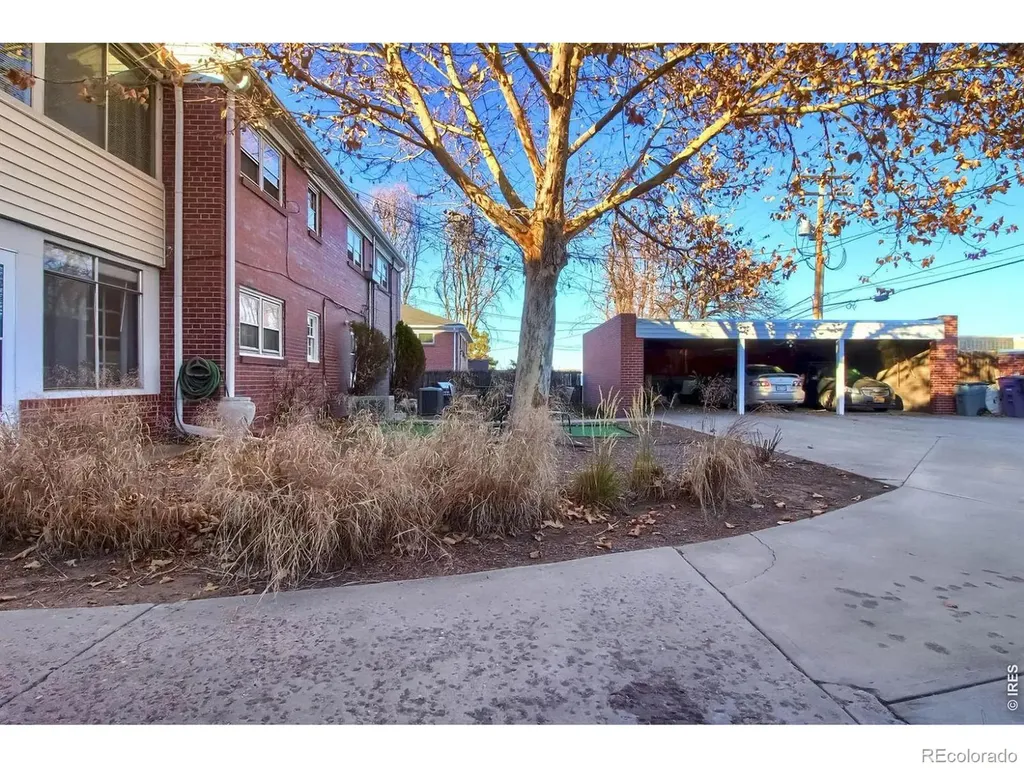 928 S Harrison Street Denver CO 80209