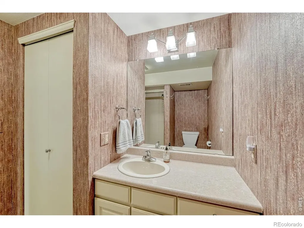 7325 W Clifton Avenue Littleton CO 80128