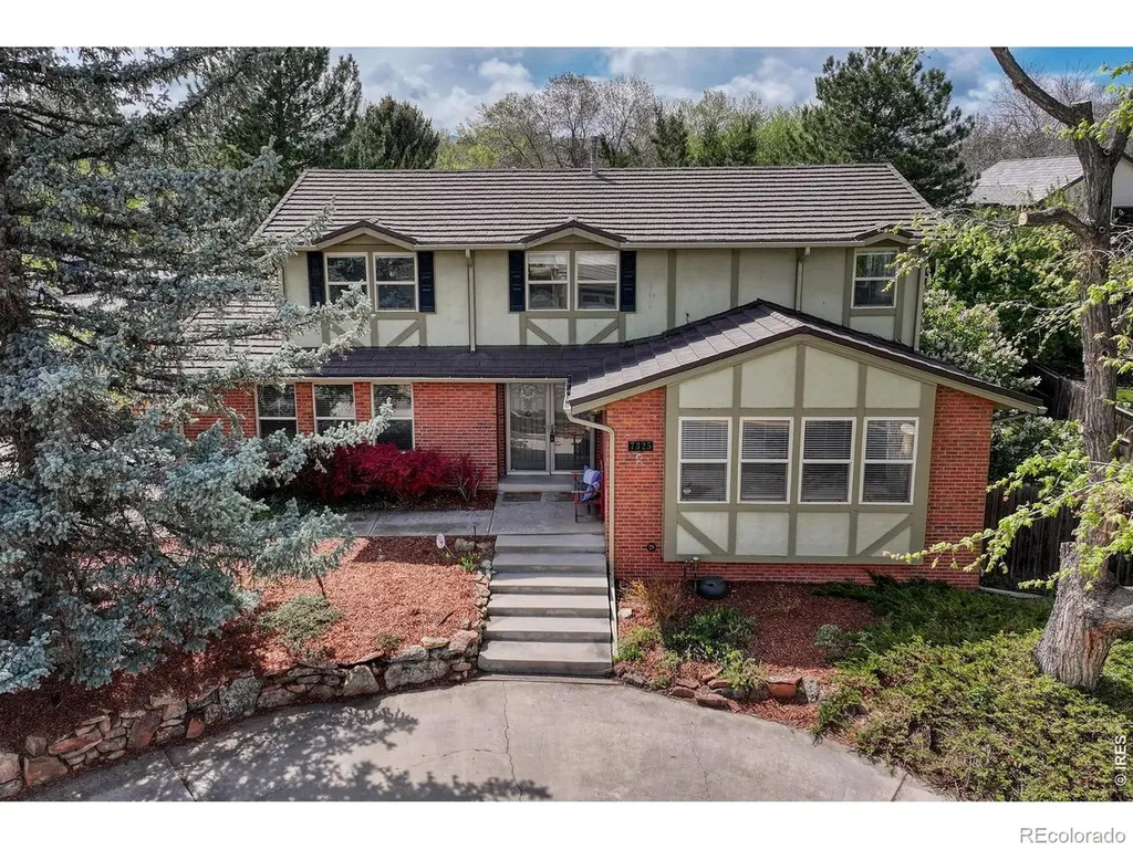 7325 W Clifton Avenue Littleton CO 80128