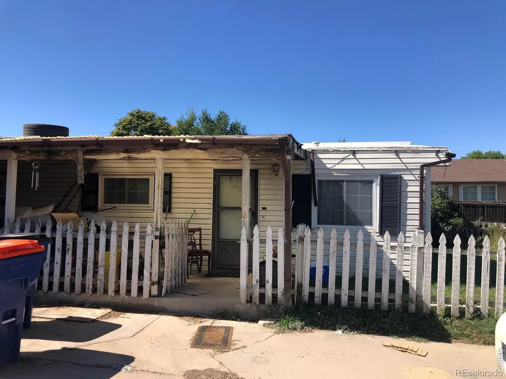 1215 Macintyre Court Dacono CO 80514