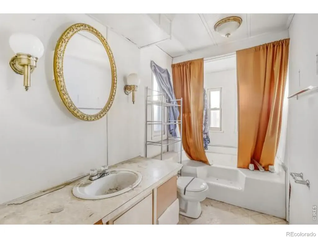 1215 Macintyre Court Dacono CO 80514