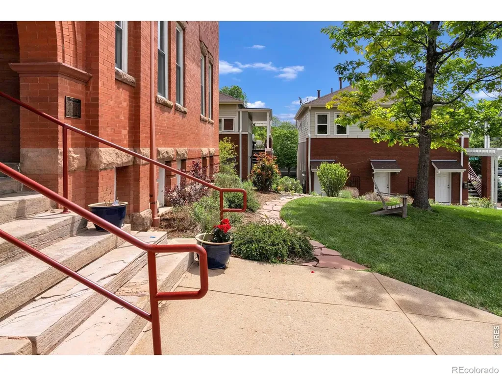 1215 Cedar Avenue Boulder CO 80304