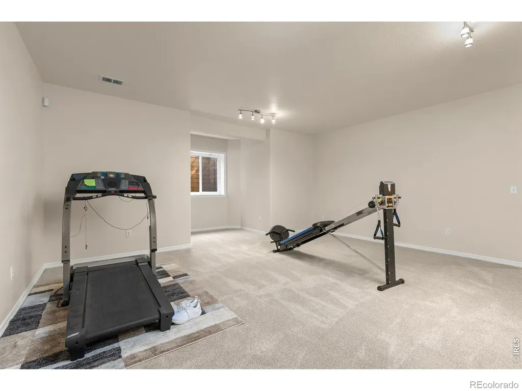1224 Whitehall Drive Longmont CO 80504
