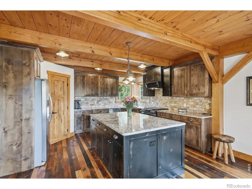 672 Paradise Valley Parkway Black Hawk CO 80422