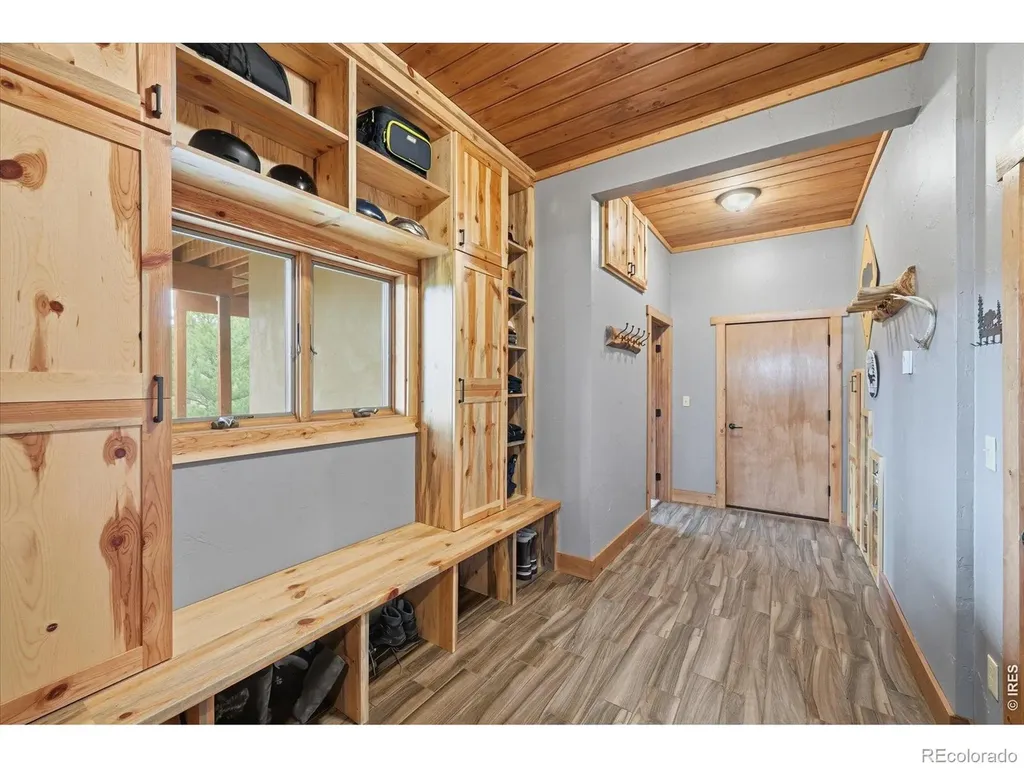 672 Paradise Valley Parkway Black Hawk CO 80422