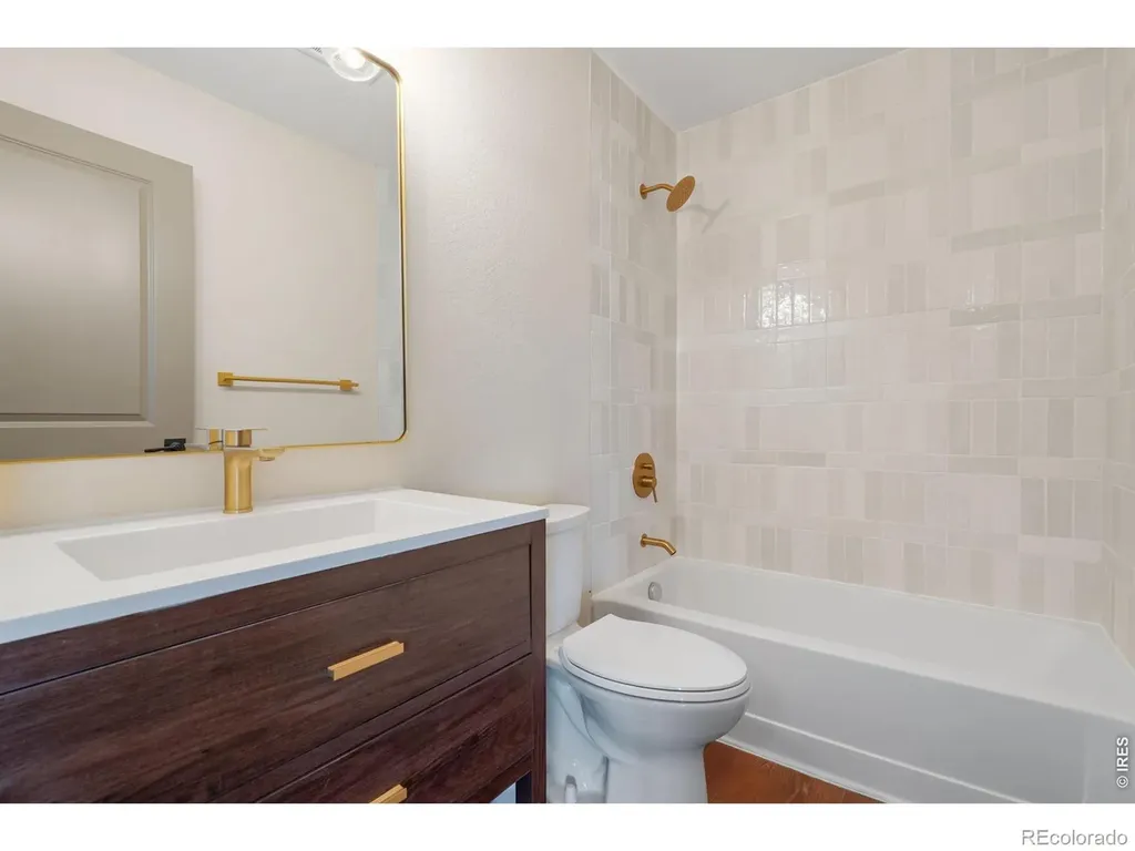 5127 Silverwood Drive Johnstown CO 80534