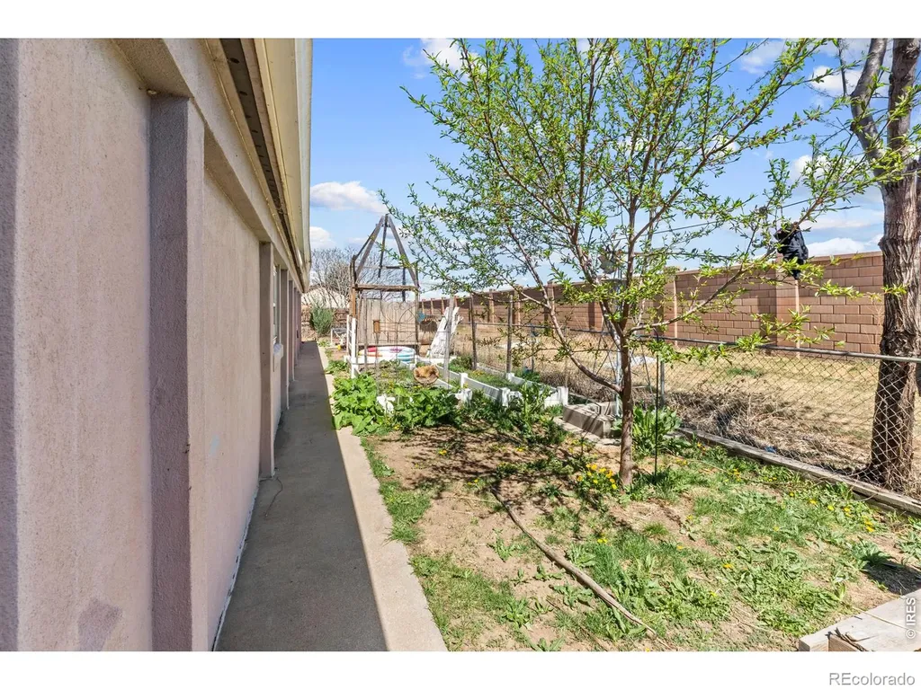 1220 Mackay Court Dacono CO 80514