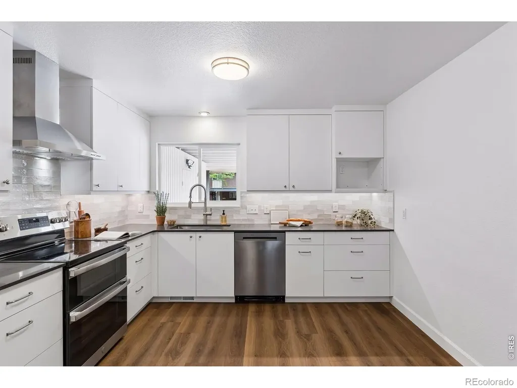 1494 Greenbriar Boulevard Boulder CO 80305