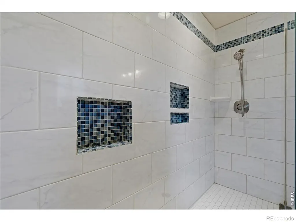 976 Sutton Lane Estes Park CO 80517