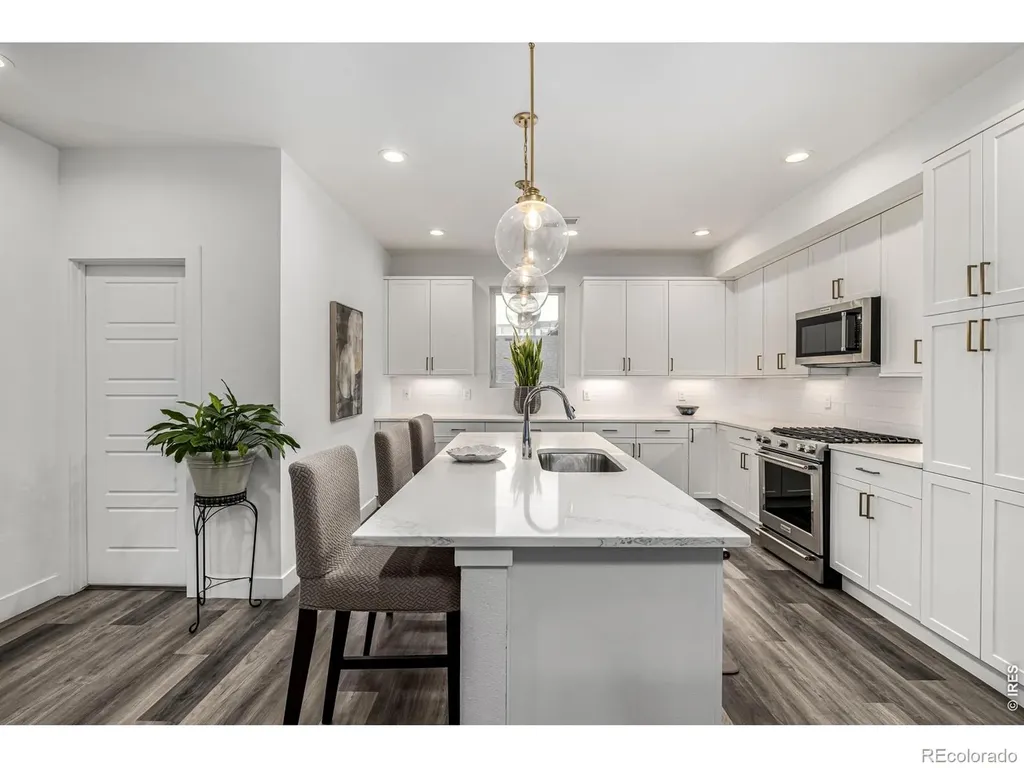6820 E Lowry Boulevard Denver CO 80230