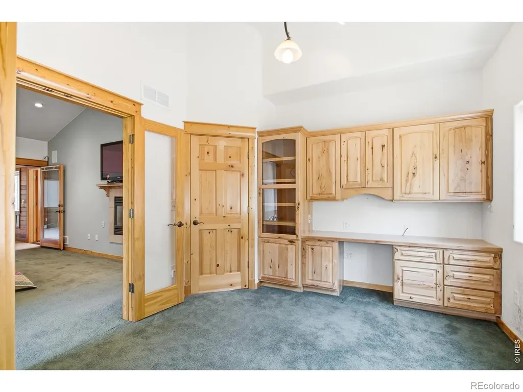 221 Rockledge Circle Lyons CO 80540