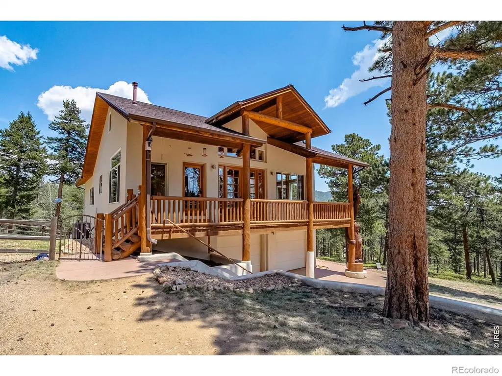 221 Rockledge Circle Lyons CO 80540