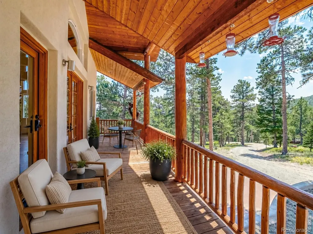 221 Rockledge Circle Lyons CO 80540
