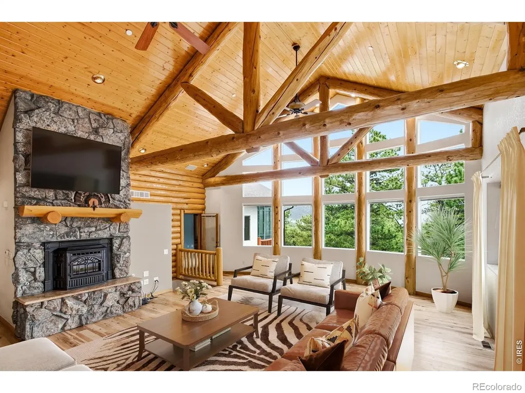 221 Rockledge Circle Lyons CO 80540