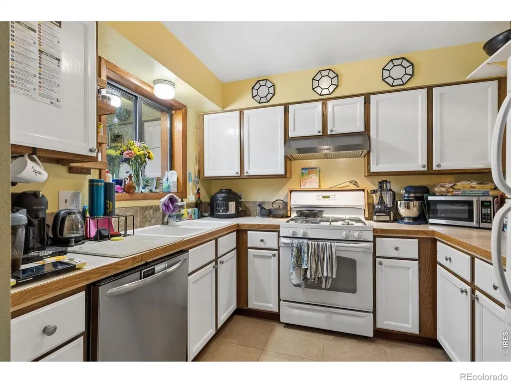 724 Mead Street Louisville CO 80027
