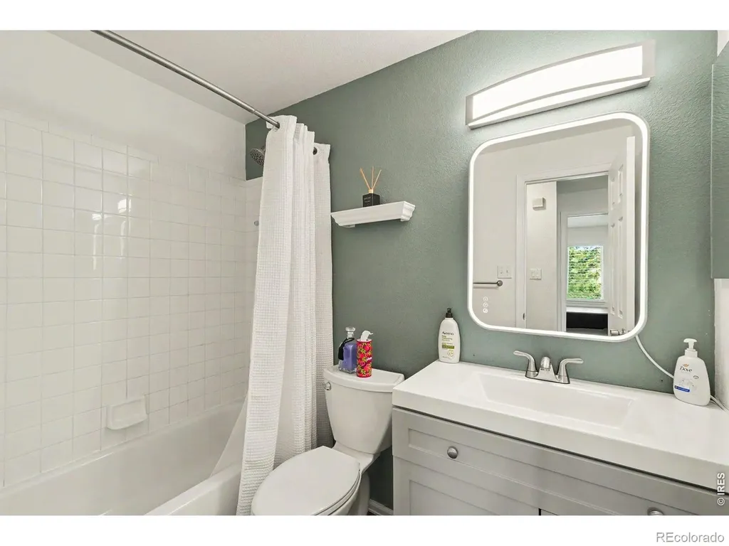 5399 Wolf Court Longmont CO 80504