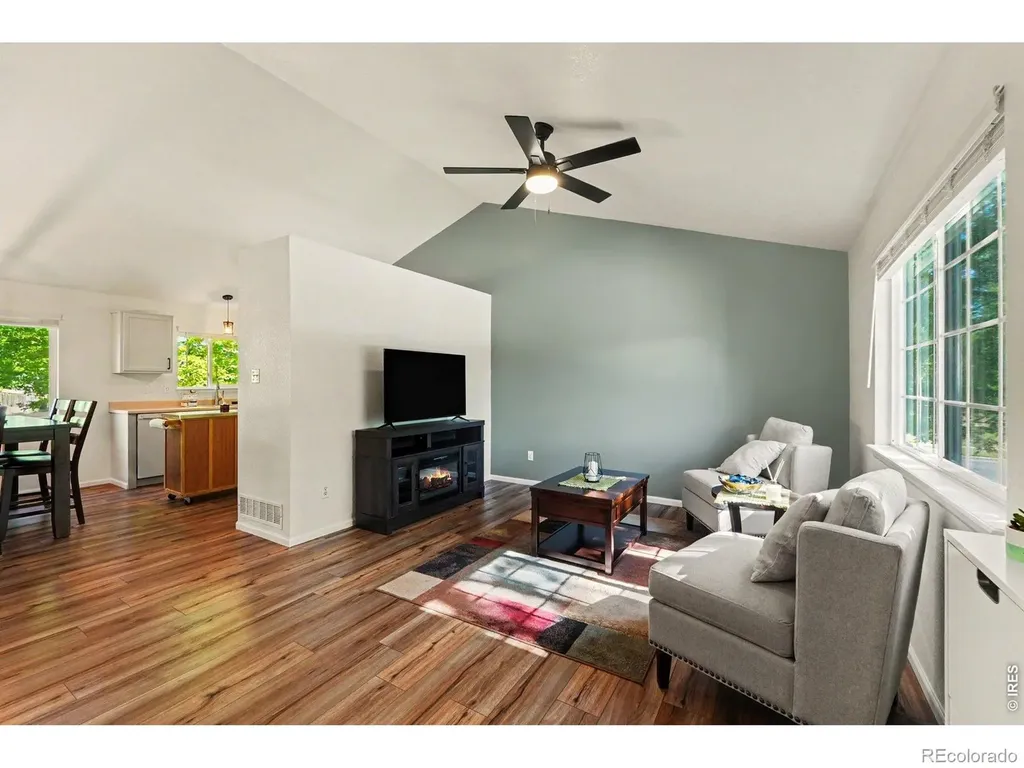 5399 Wolf Court Longmont CO 80504
