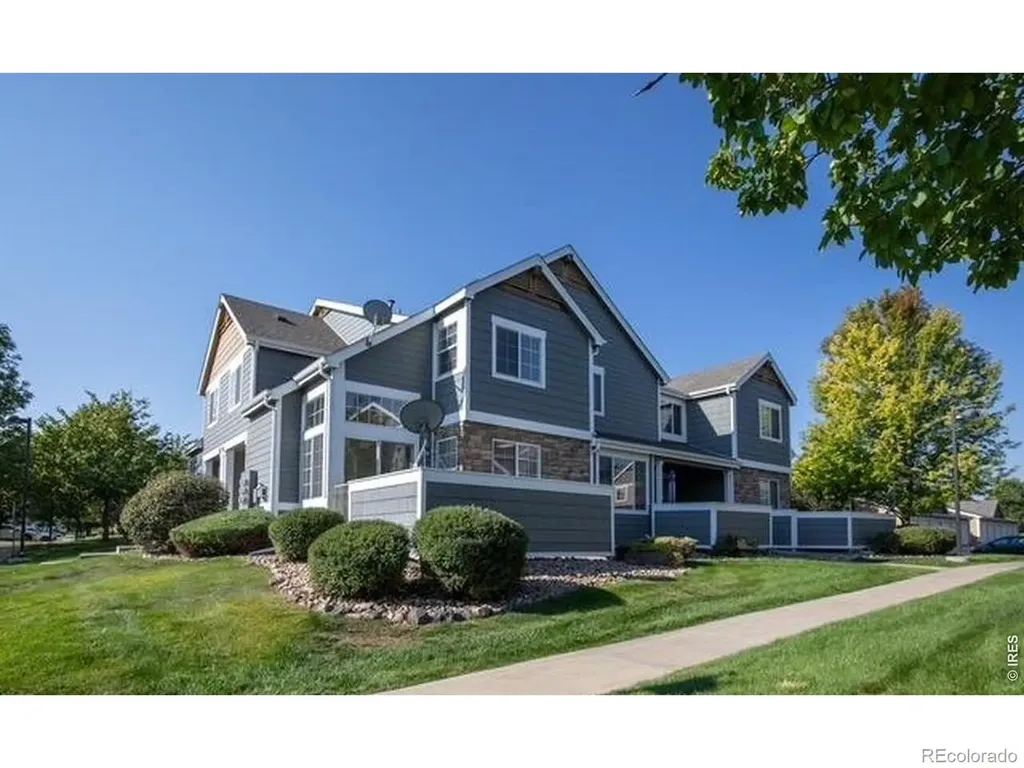 805 Summer Hawk Drive Longmont CO 80504