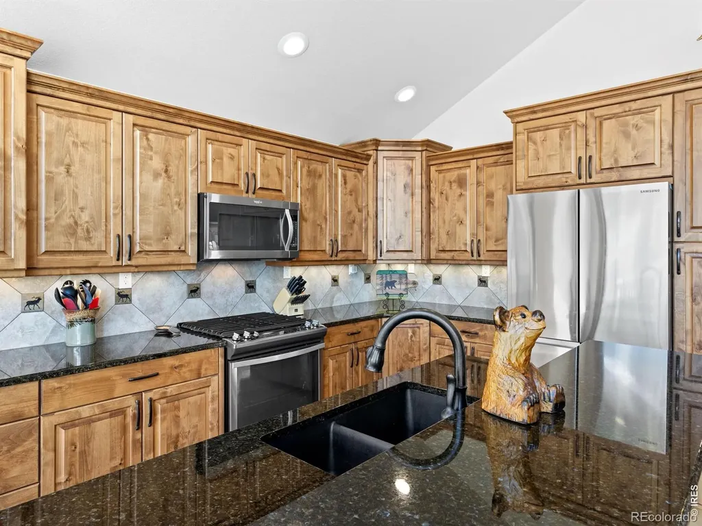 696 Moreau Lane Estes Park CO 80517