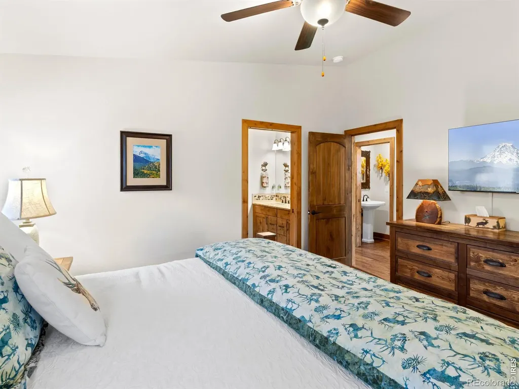 696 Moreau Lane Estes Park CO 80517