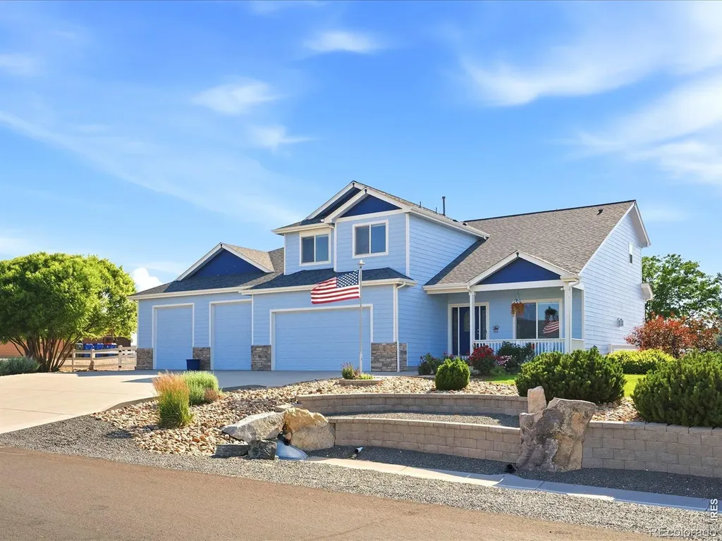 5035 Peregrine Road Dacono CO 80514