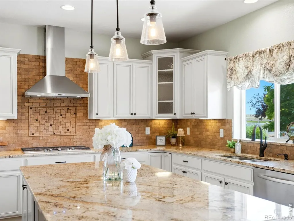 5035 Peregrine Road Dacono CO 80514