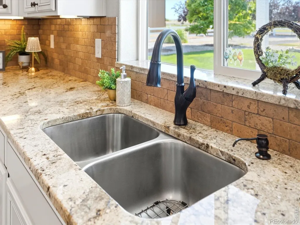 5035 Peregrine Road Dacono CO 80514